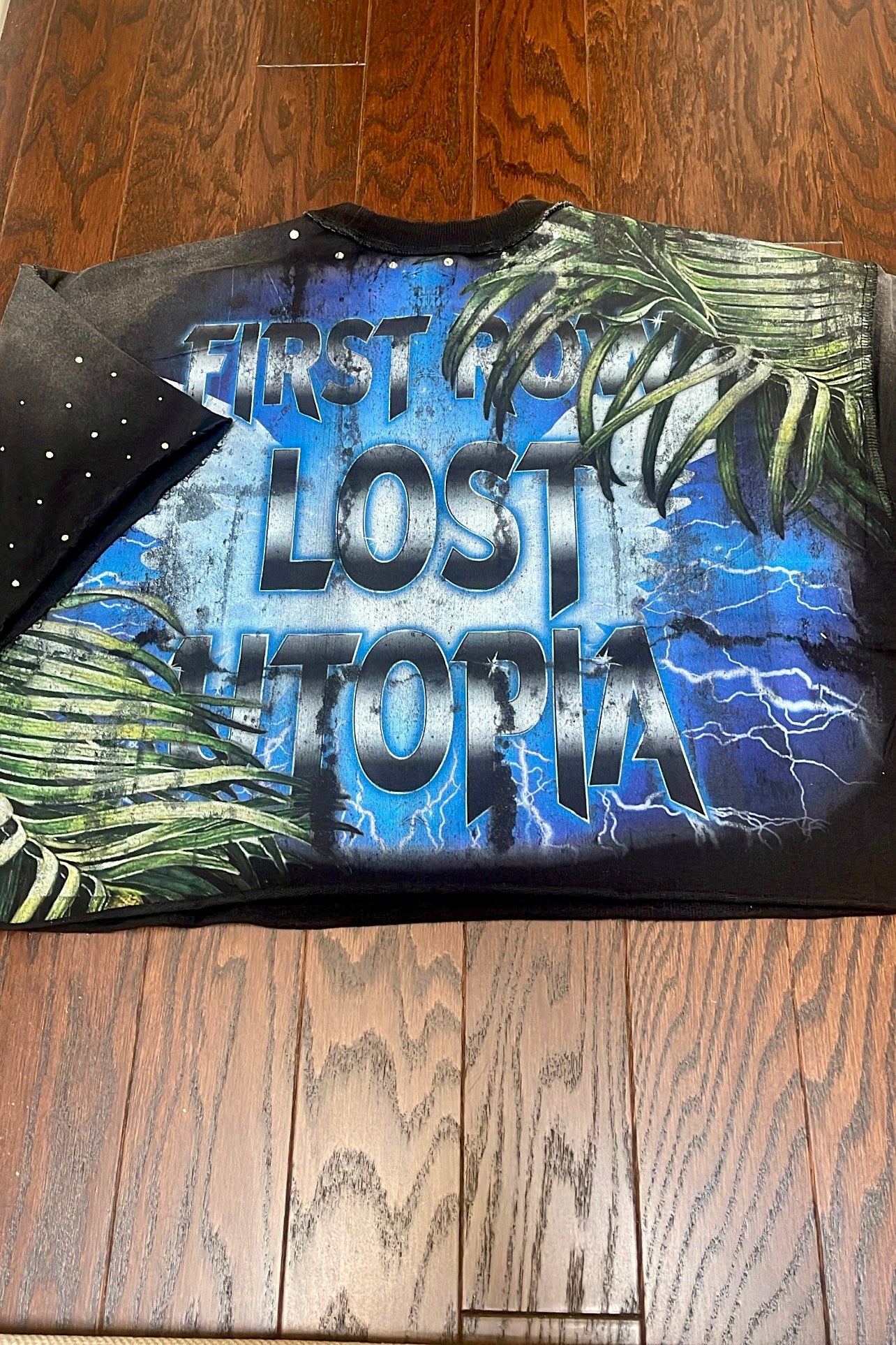 Utopia Tee